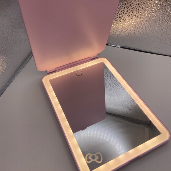 Hello kitty Touchpad Mirror NEW - Picture 5 of 9